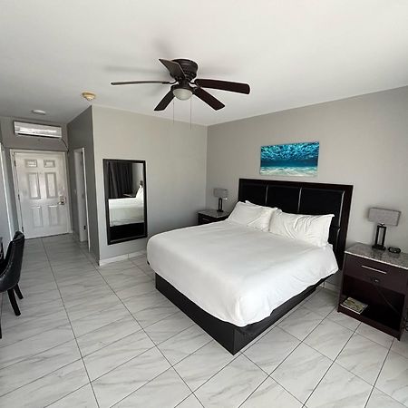 Grace Bay Suites Exterior foto