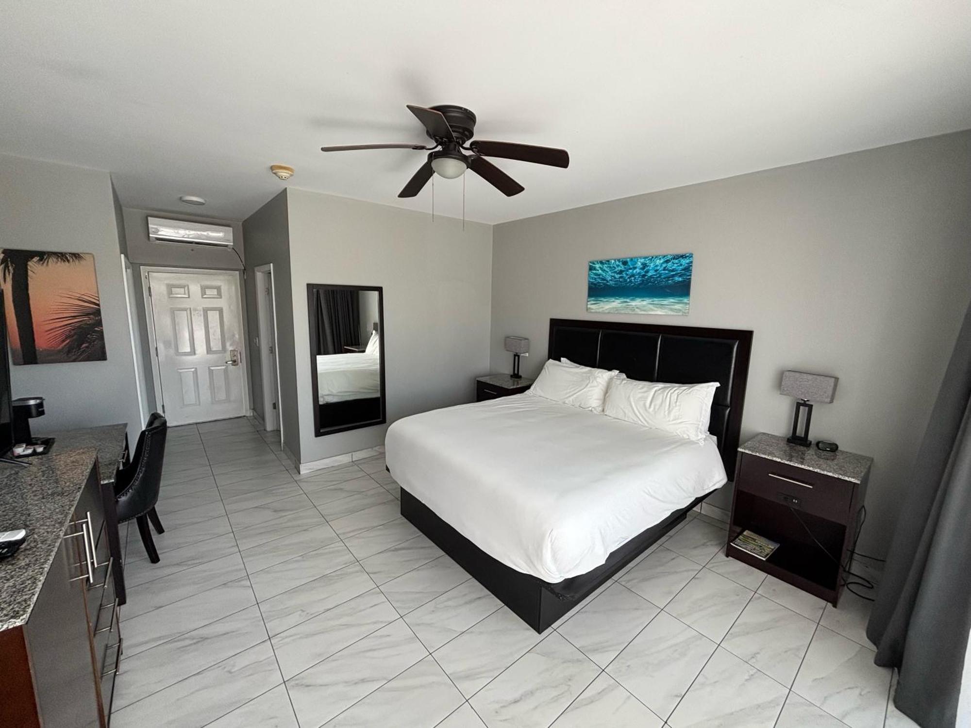 Grace Bay Suites Exterior foto